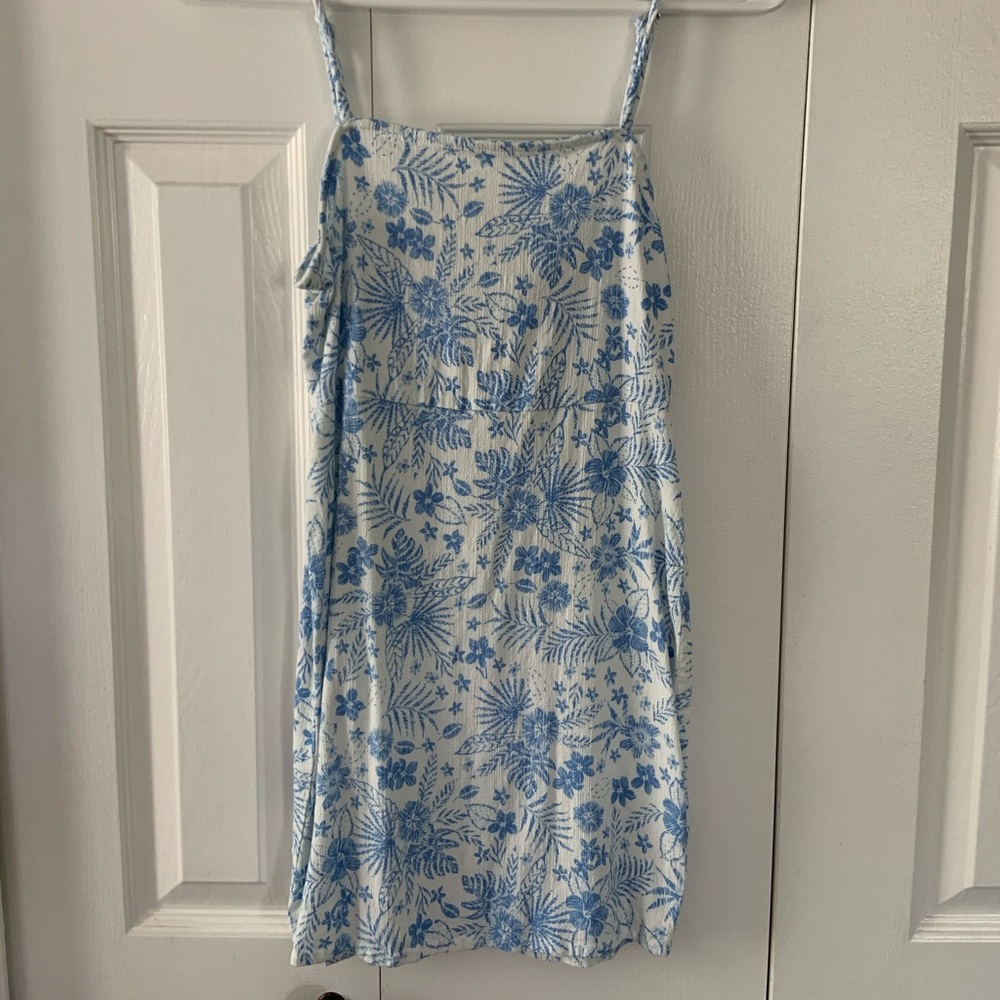 Knit blue and white floral mini dress.